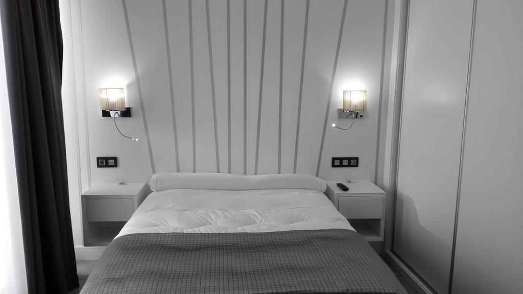 Apartamentos Las Palmeras Palma del Río Δωμάτιο φωτογραφία